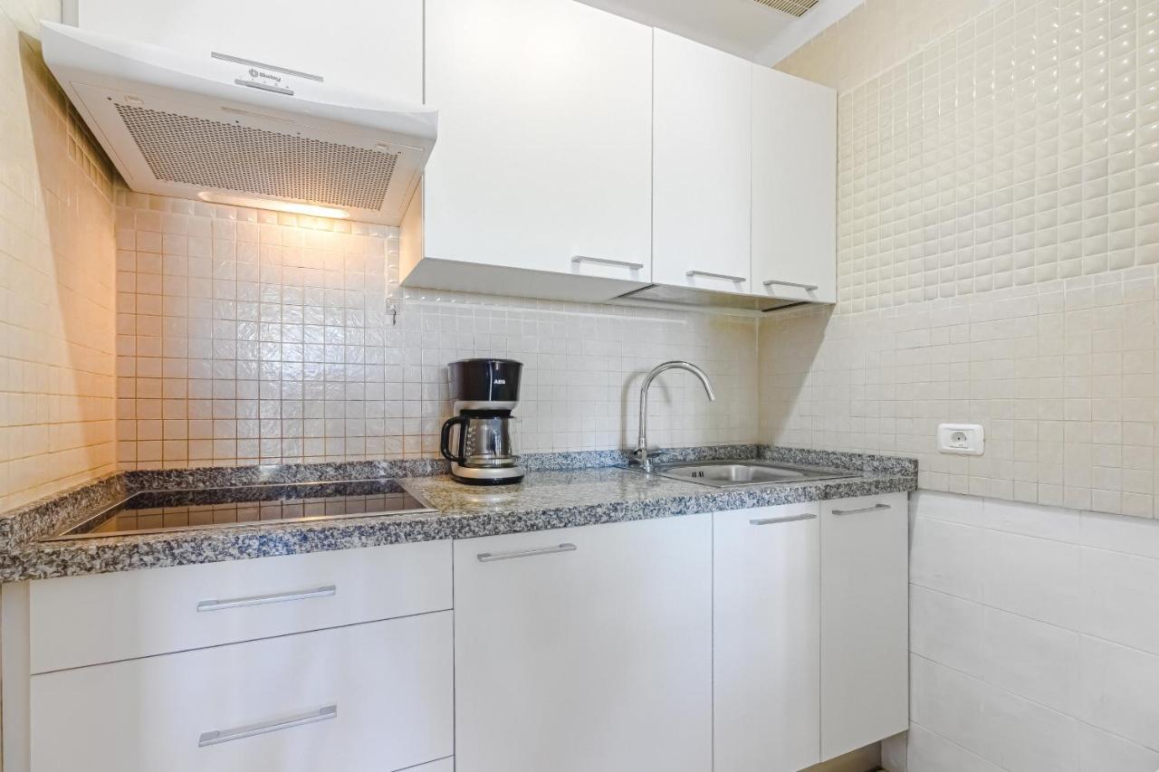 Fantastic Large Studio In Front Of Beach Heated Pool Wifi 아로나 외부 사진