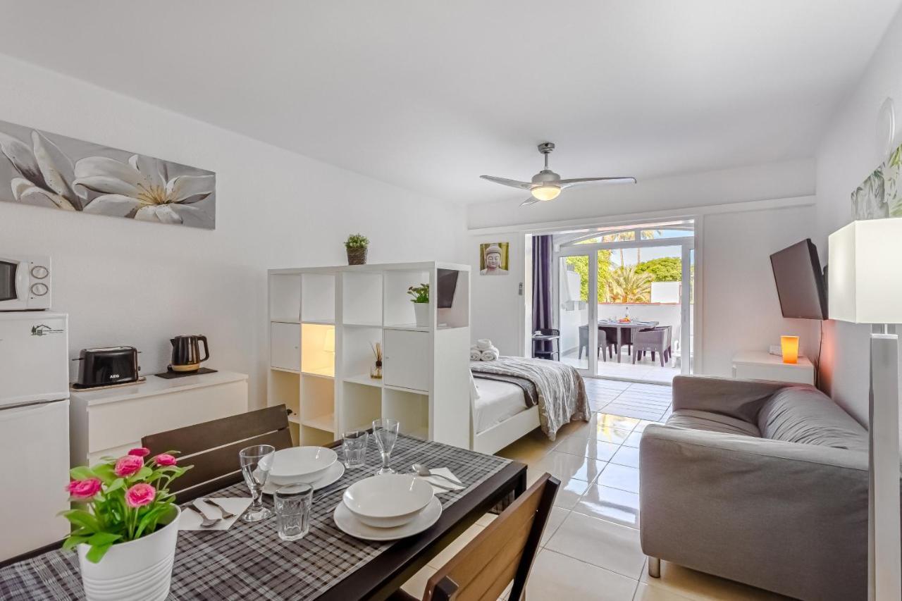 Fantastic Large Studio In Front Of Beach Heated Pool Wifi 아로나 외부 사진