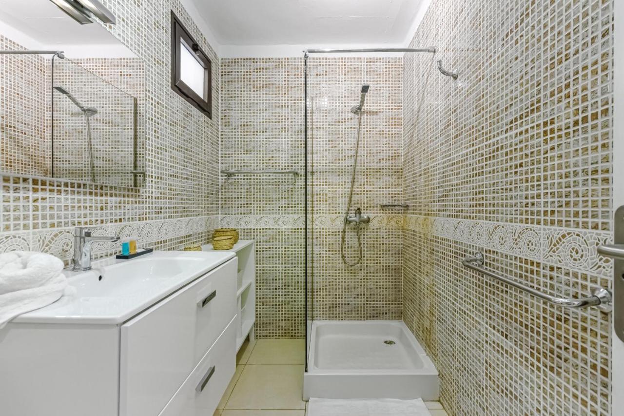 Fantastic Large Studio In Front Of Beach Heated Pool Wifi 아로나 외부 사진