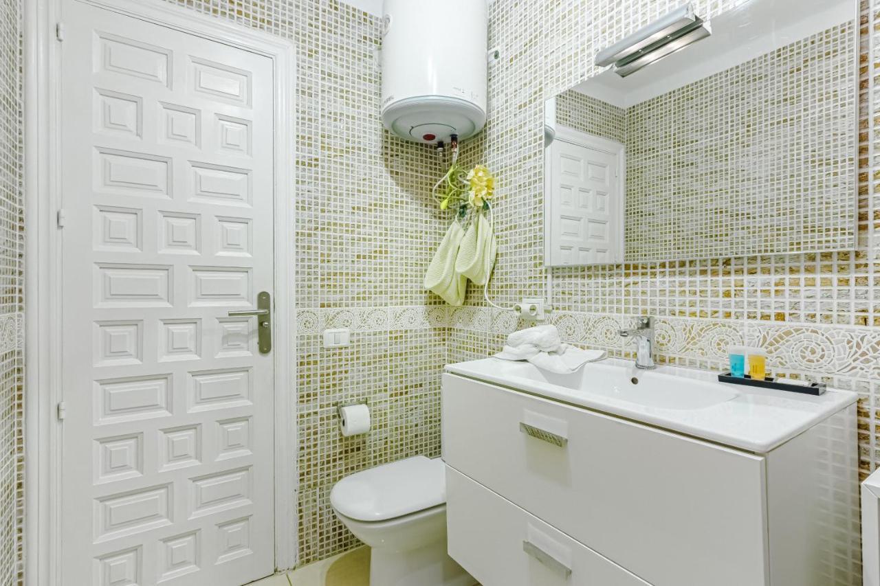 Fantastic Large Studio In Front Of Beach Heated Pool Wifi 아로나 외부 사진