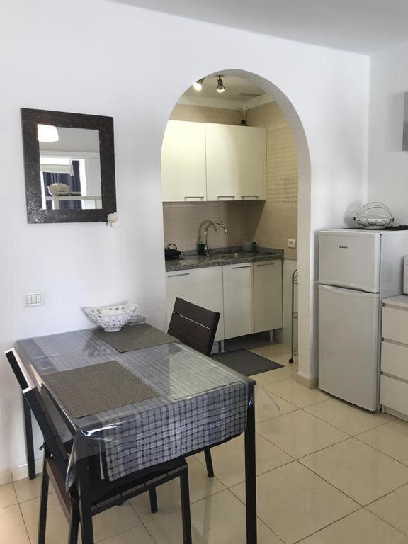 Fantastic Large Studio In Front Of Beach Heated Pool Wifi 아로나 객실 사진